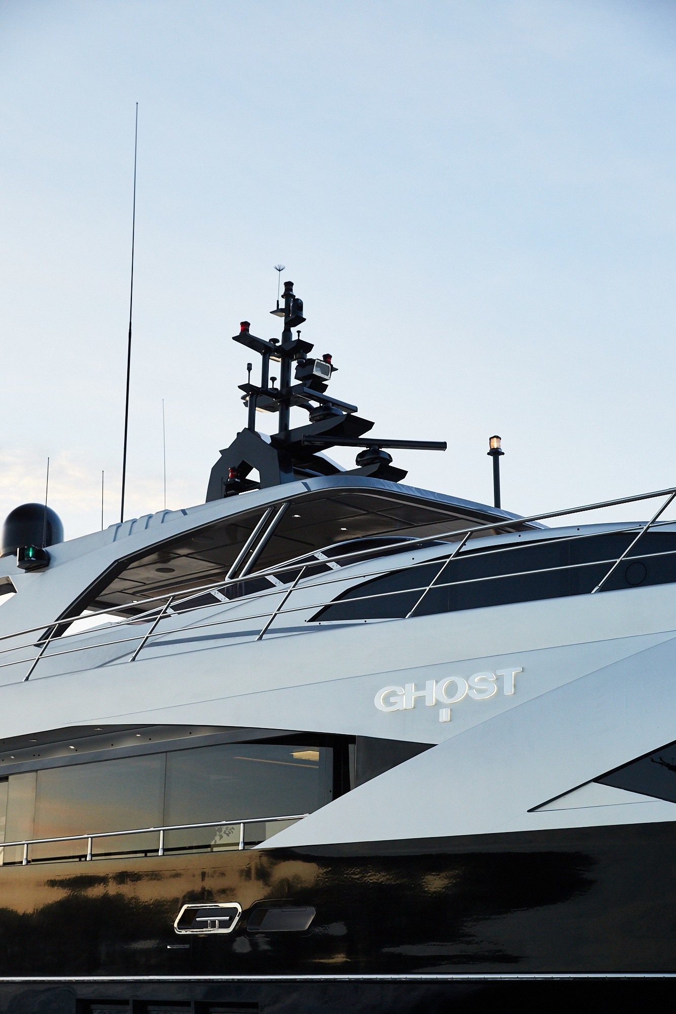 [37m-Yacht-GHOST-II]-10327-214.jpg