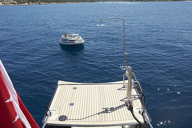 [37m-Yacht-MOONBIRD]-1107-143.jpg