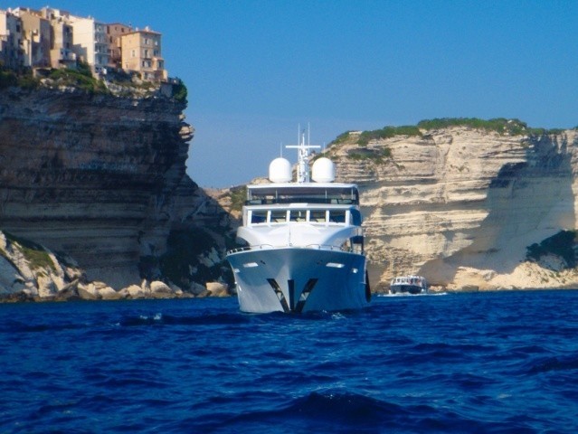 [37m-Yacht-VIVA-MAS]-1507-158.jpg