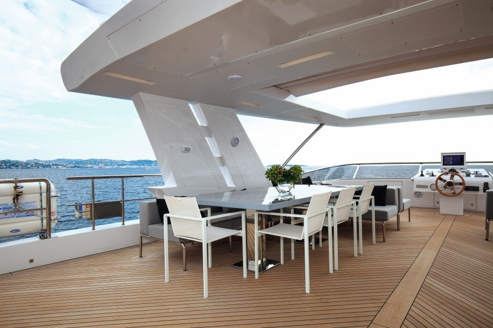 [38m-Yacht-IRON-MAN]-10539-157.jpg