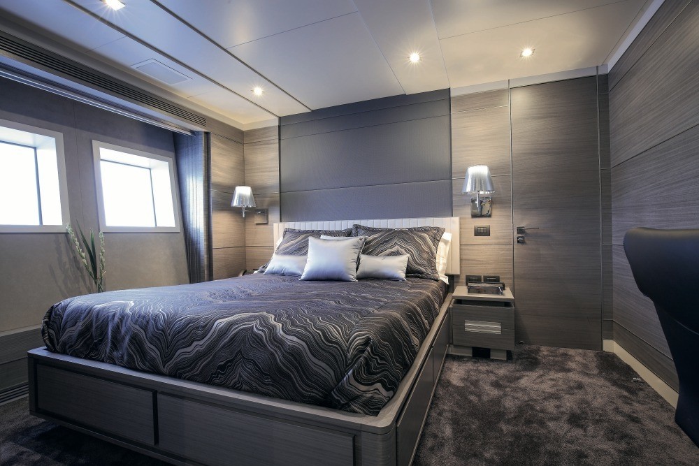 [38m-Yacht-IRON-MAN]-10539-92.jpg