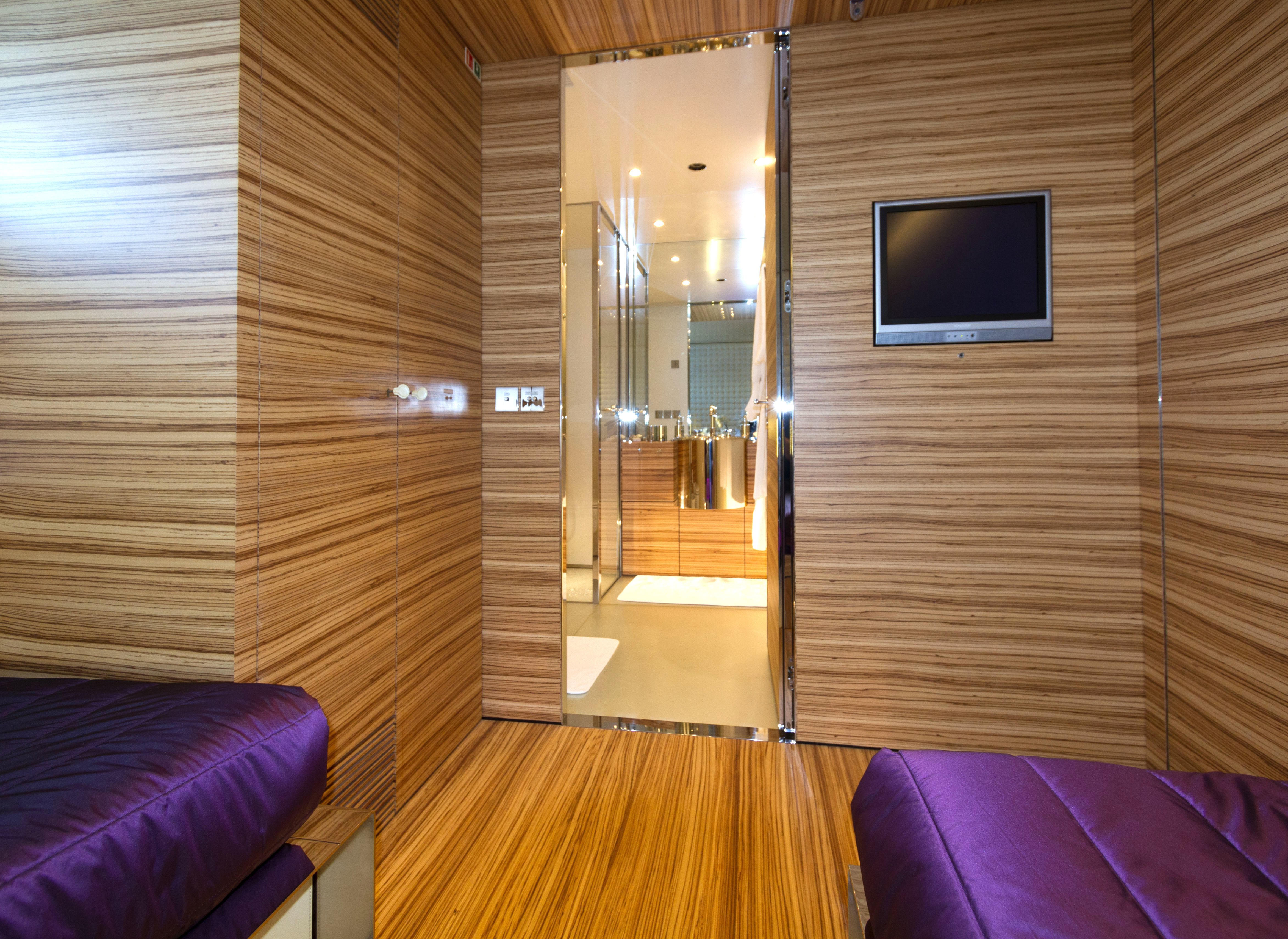 [38m-Yacht-MABROUK]-1710-162.jpg
