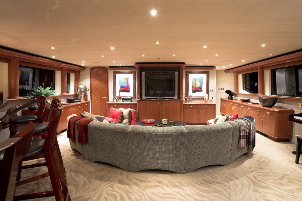 [38m-Yacht-NAMOH]-1483-105.jpg
