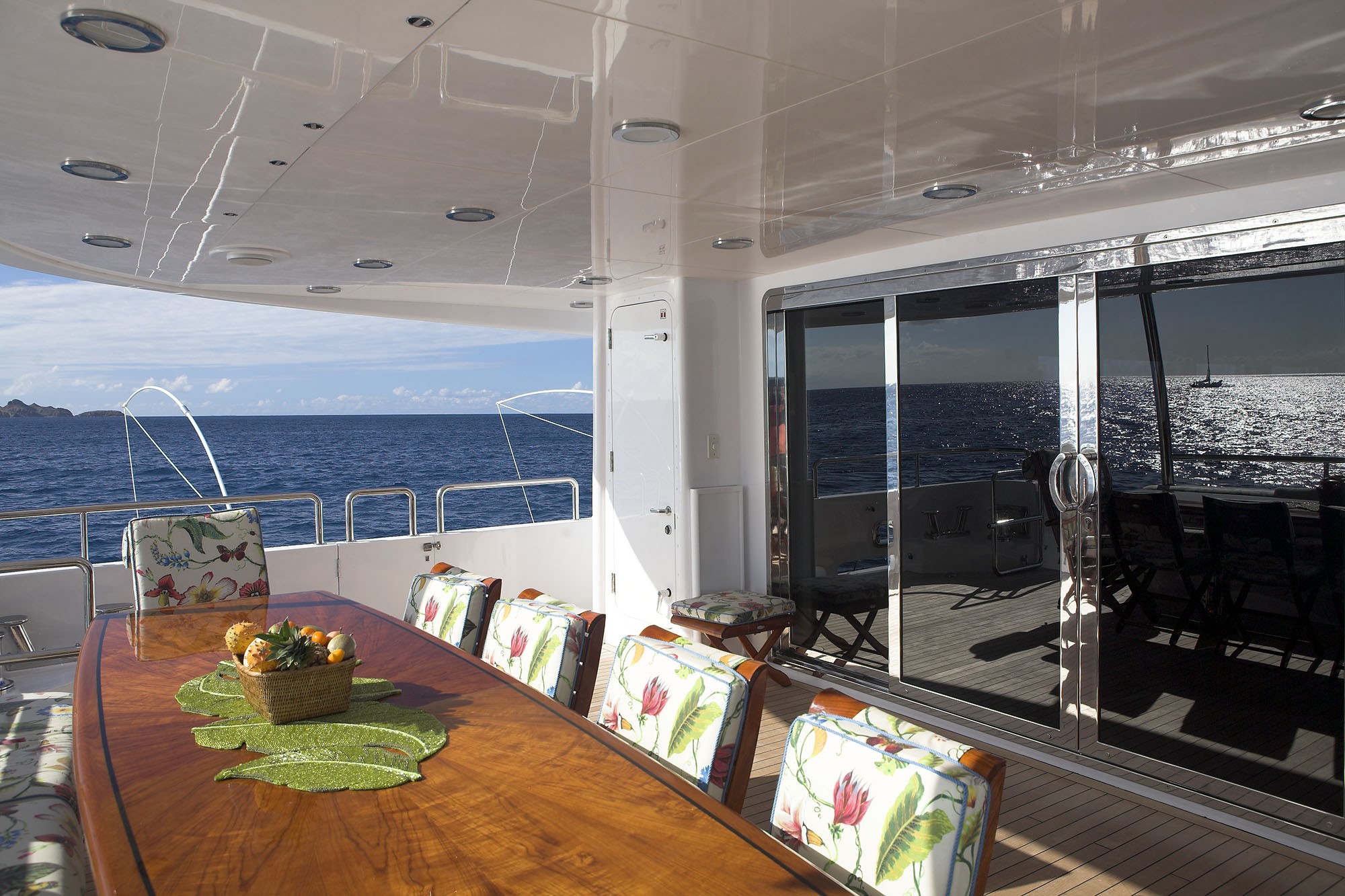 [38m-Yacht-NAMOH]-1483-115.jpg
