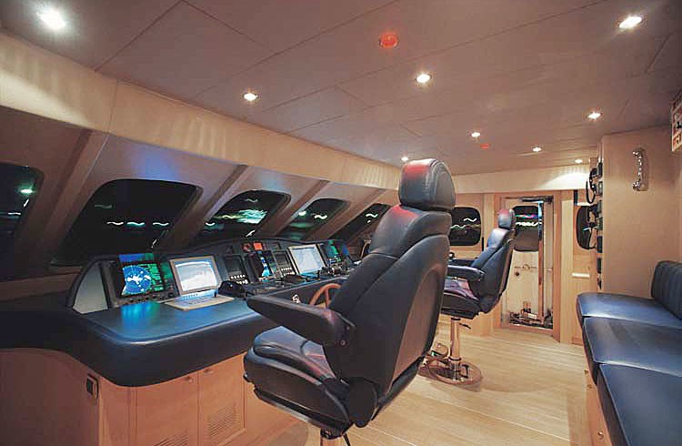 [40m-Yacht-BLUE-BREEZE]-1189-17.jpg