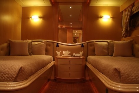 [40m-Yacht-BLUE-BREEZE]-1189-38.jpg