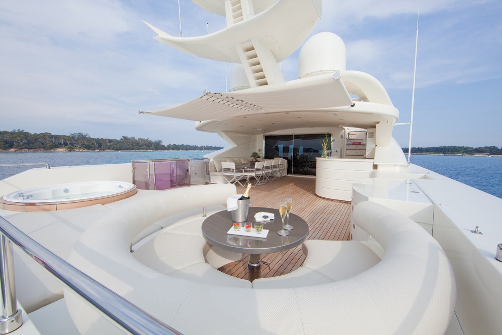 [40m-Yacht-SIERRA-ROMEO]-1228-105.jpg