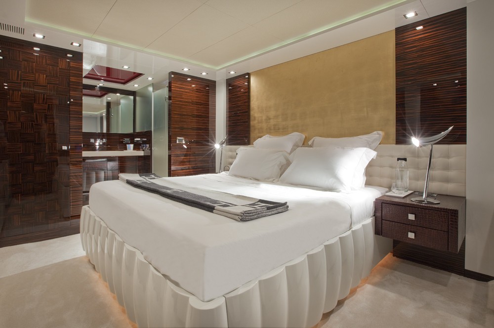 [40m-Yacht-SIERRA-ROMEO]-1228-179.jpg