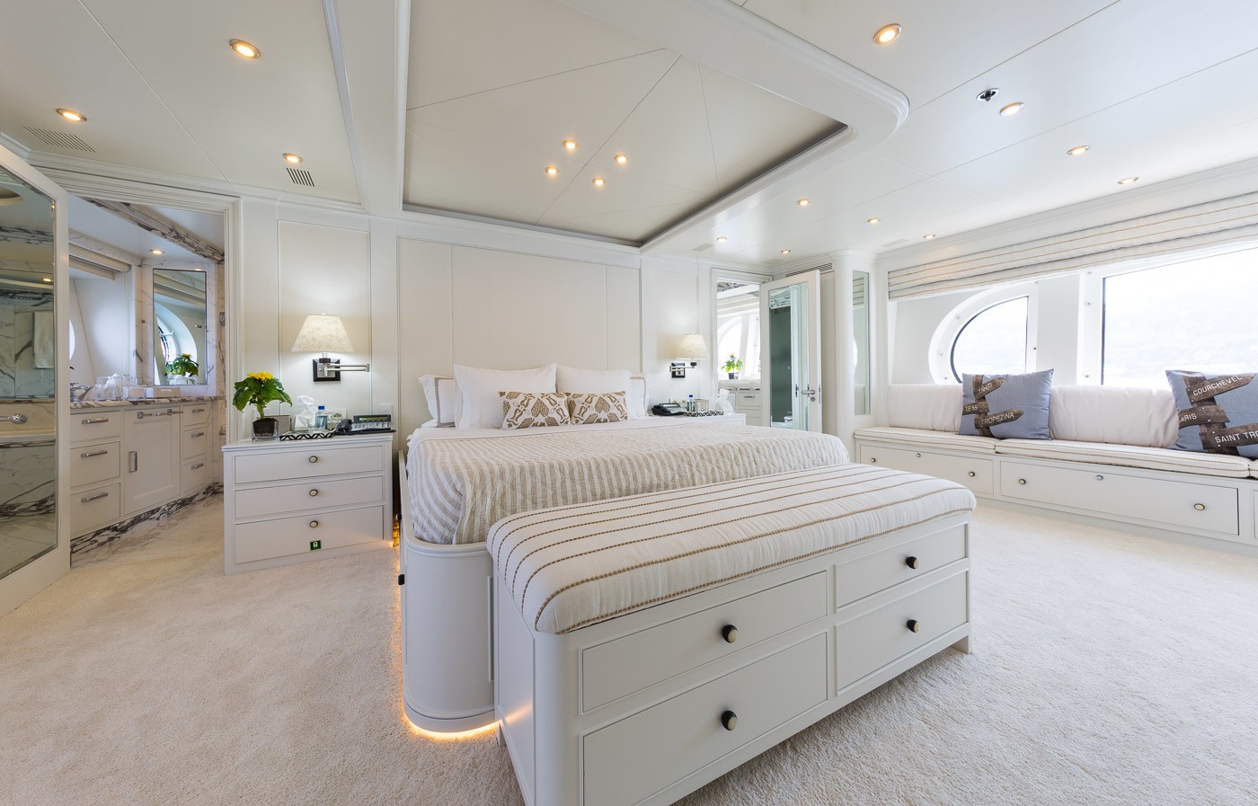 [42m-Yacht-BINA]-1126-123.jpg