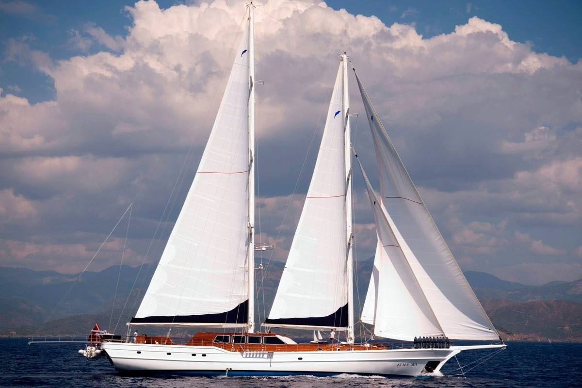 [42m-Yacht-HIC-SALTA]-1158-11.jpg