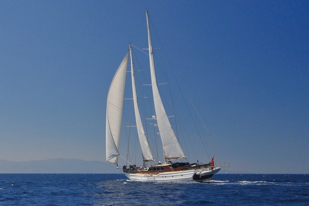 [42m-Yacht-HIC-SALTA]-1158-79.jpg