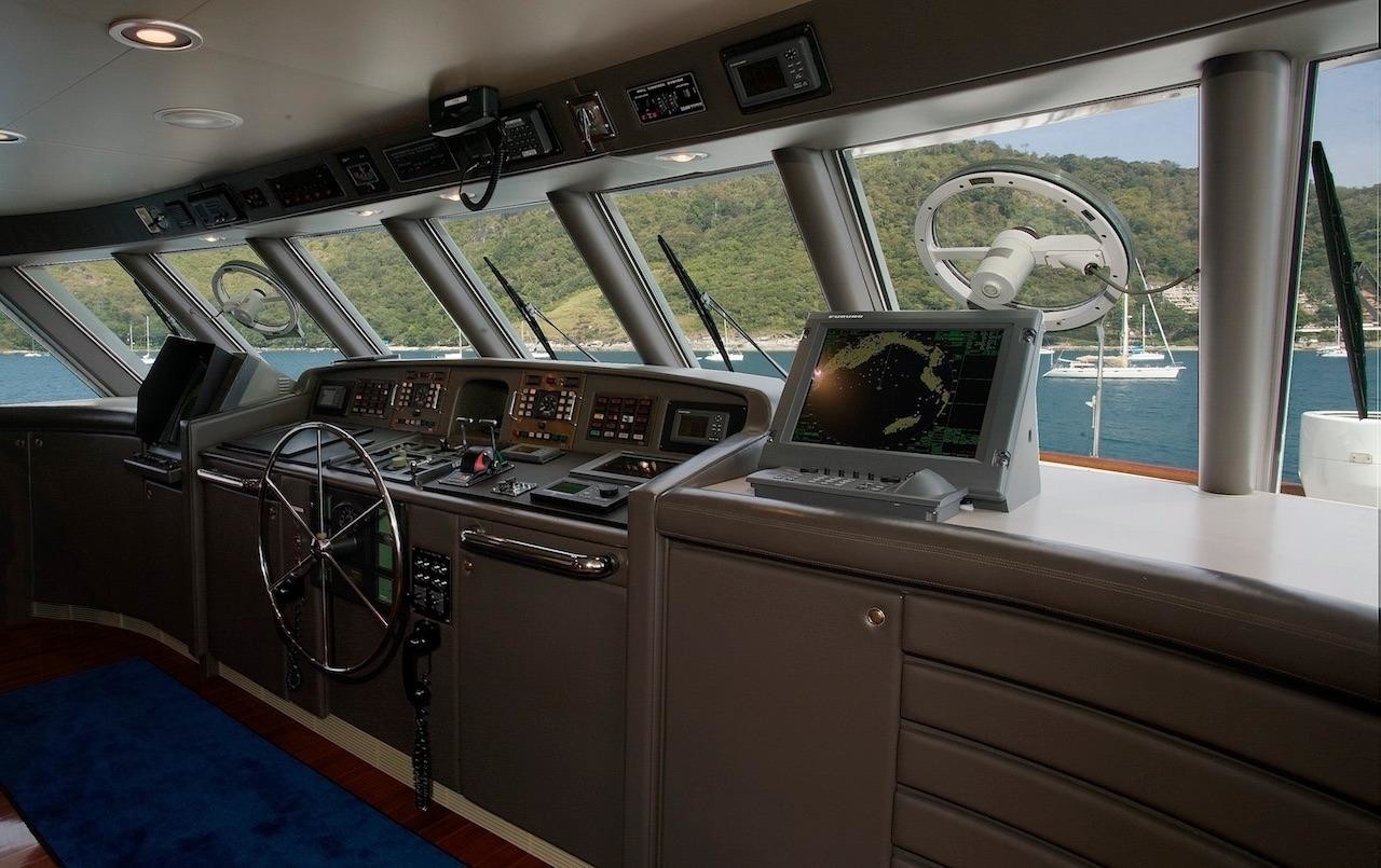 [42m-Yacht-MAVERICK-II]-1235-32.jpg