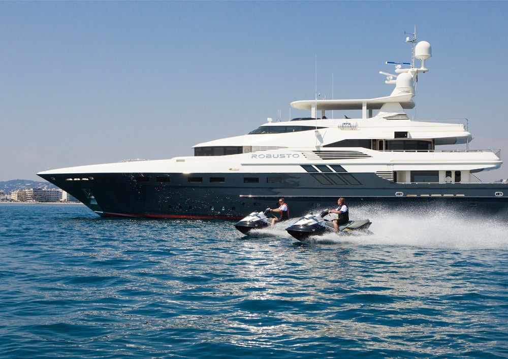 [42m-Yacht-ROBUSTO]-1376-157.jpg