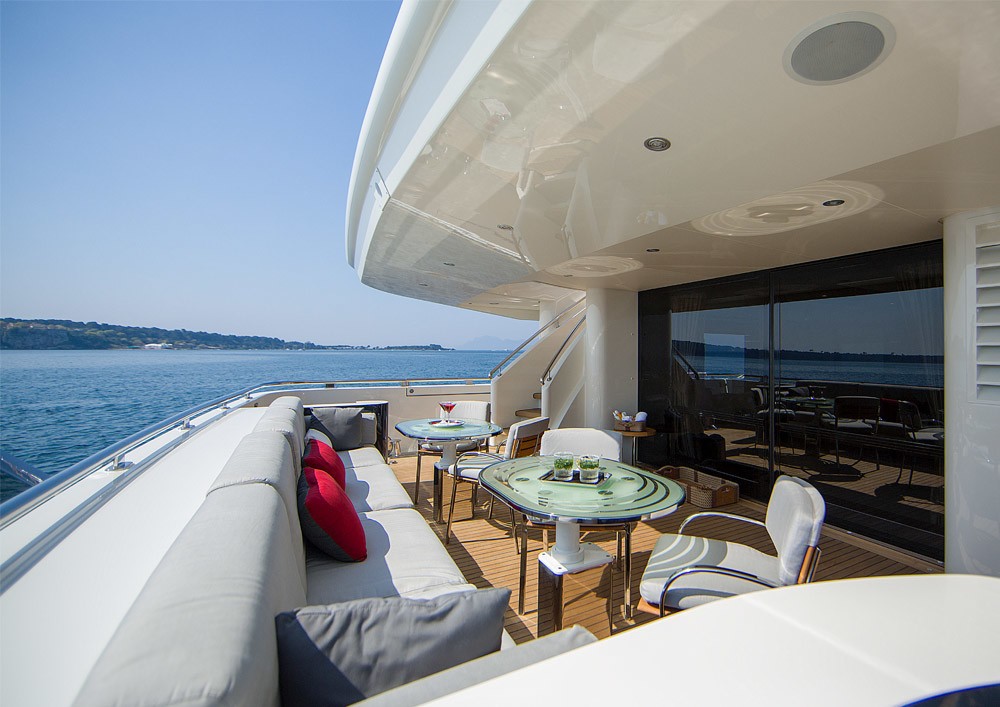 [42m-Yacht-ROBUSTO]-1376-165.jpg