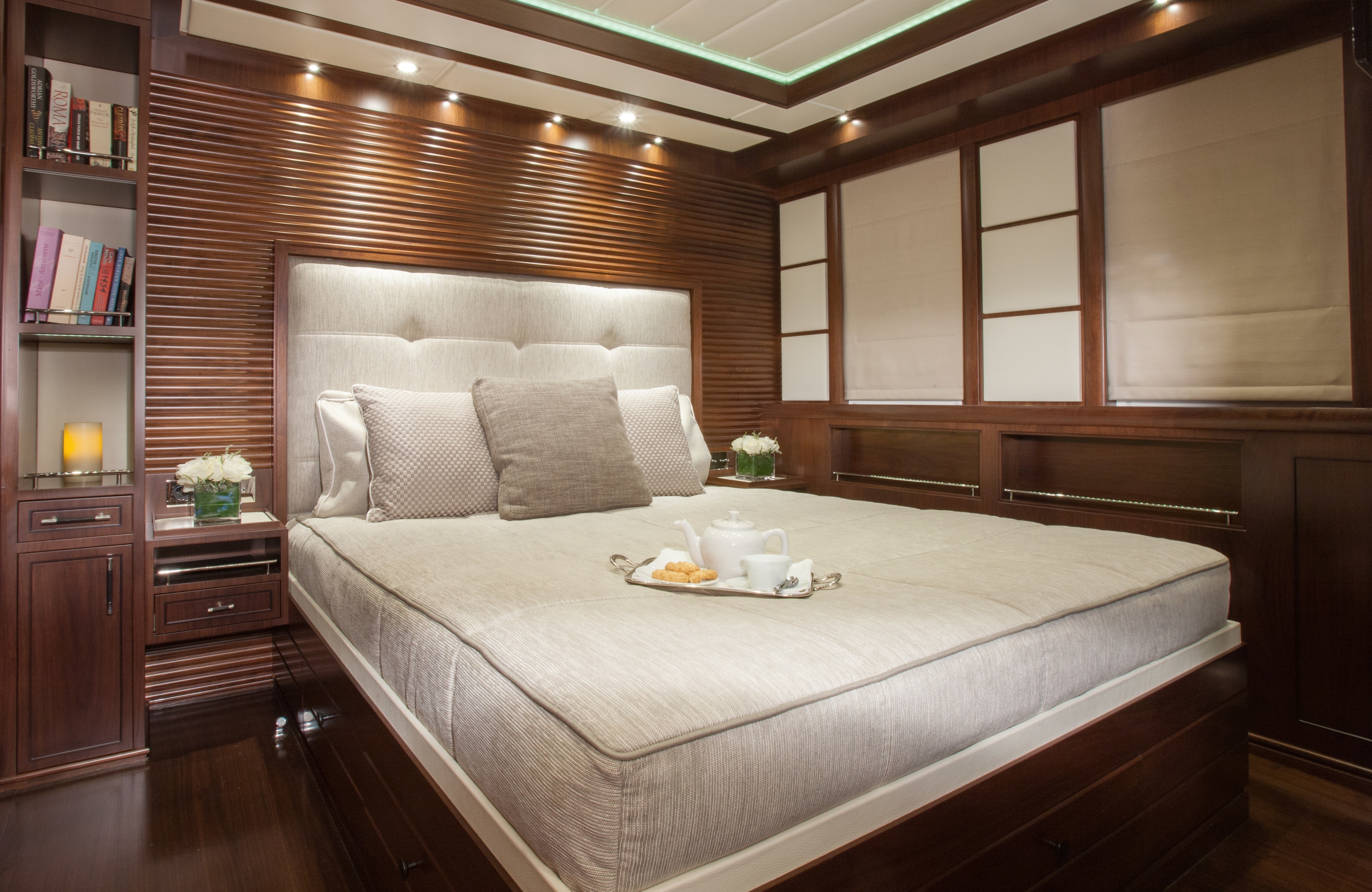 [43m-Yacht-ICE-LADY]-10076-107.jpg