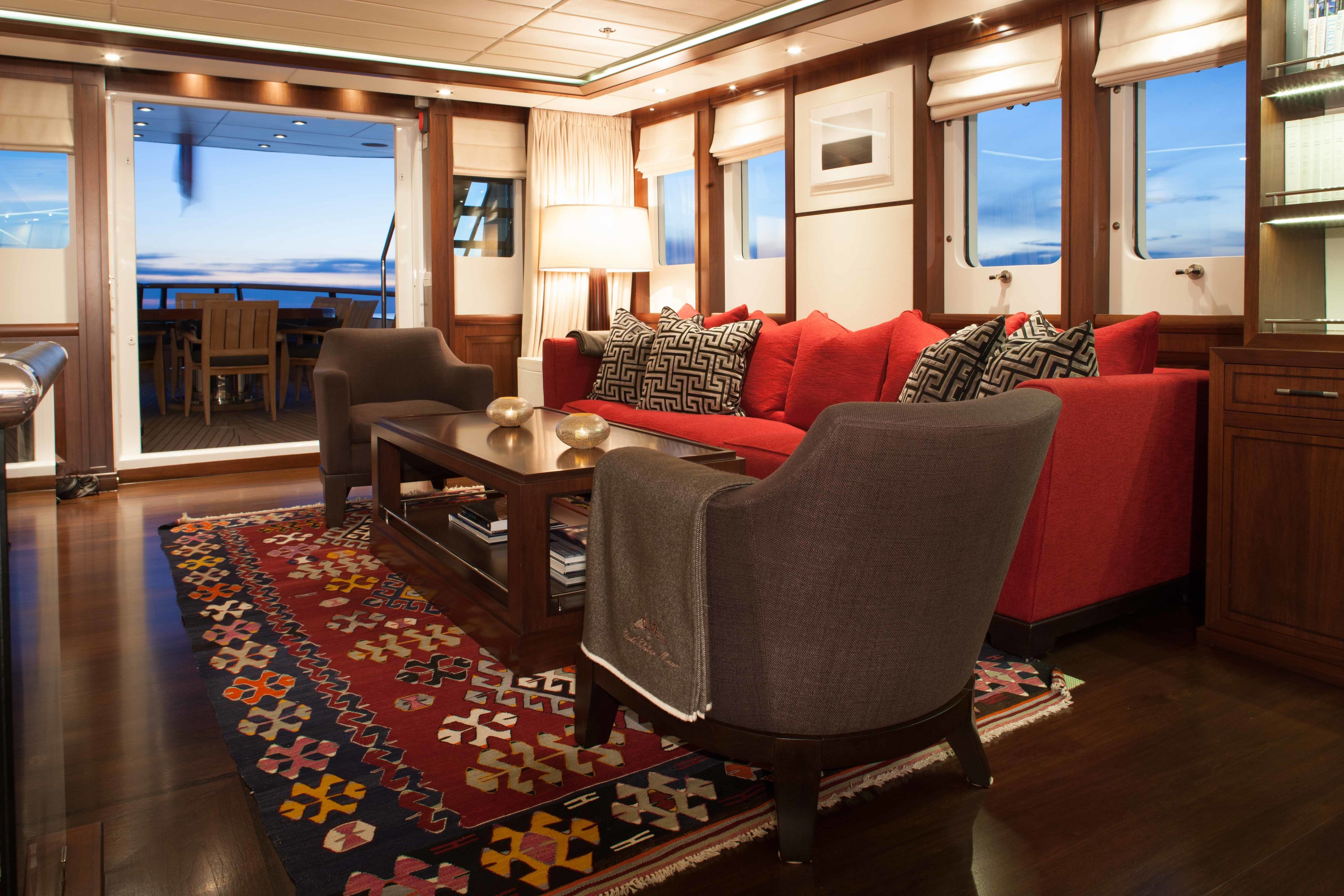 [43m-Yacht-ICE-LADY]-10076-163.jpg