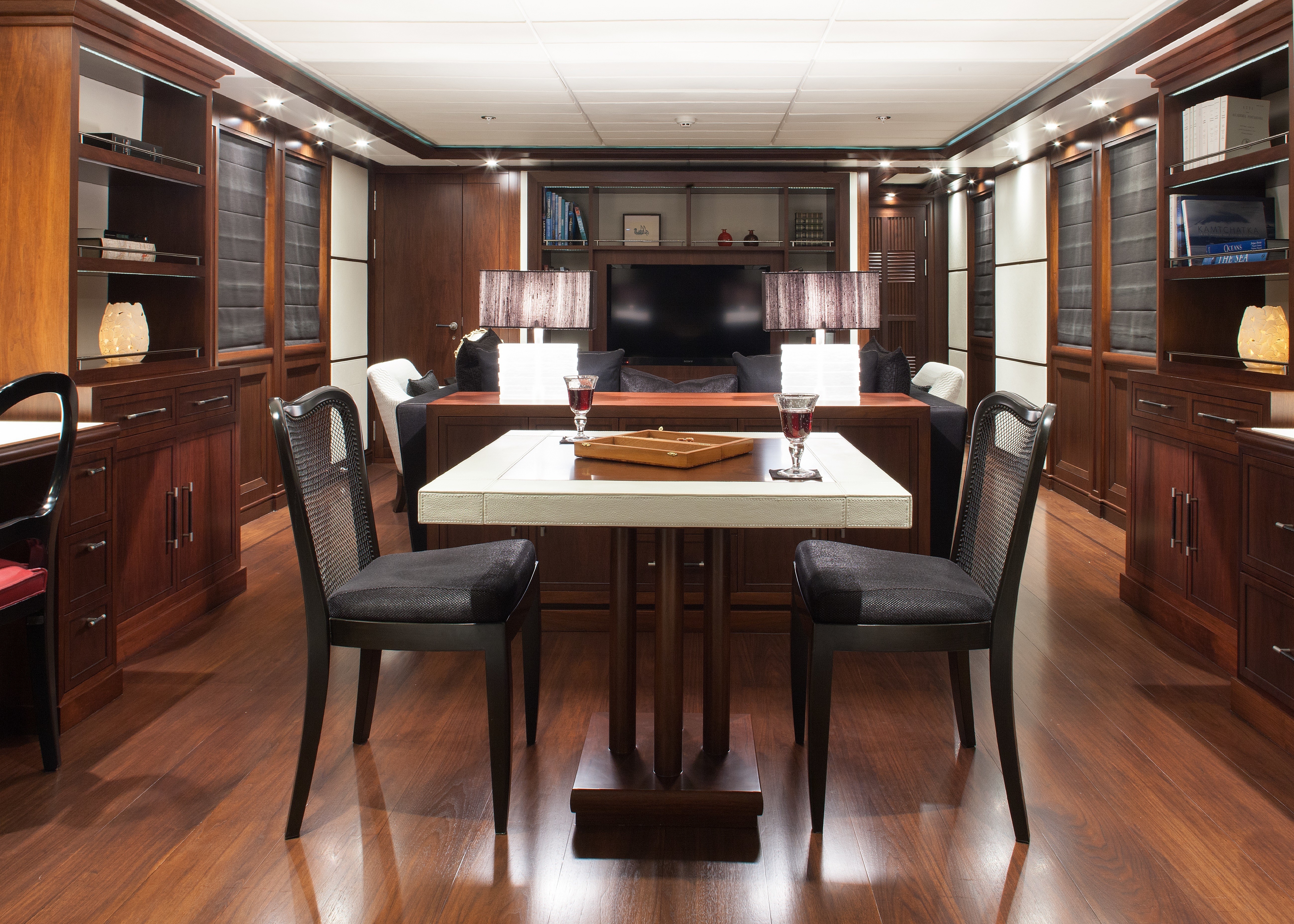 [43m-Yacht-ICE-LADY]-10076-32.jpg