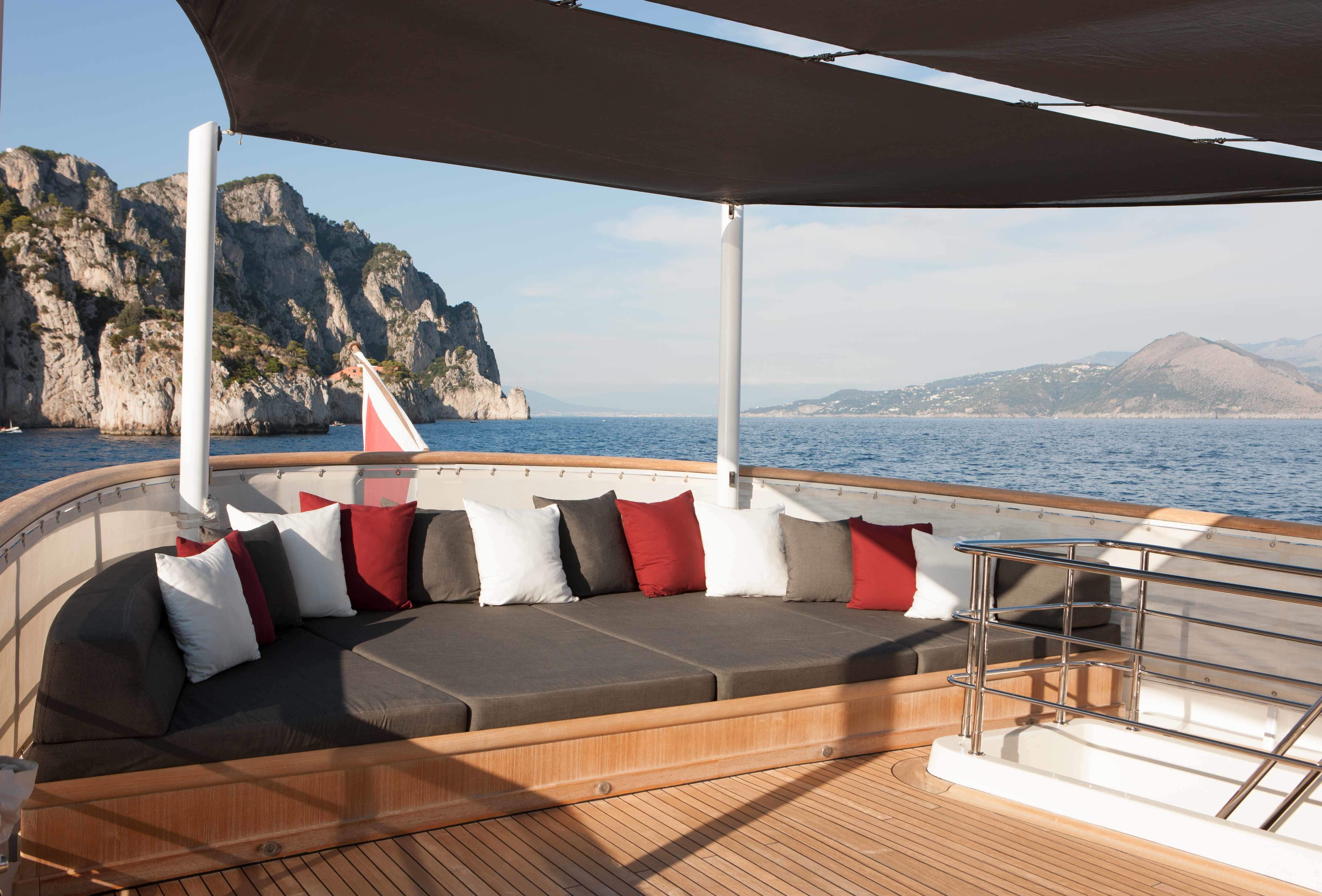 [43m-Yacht-ICE-LADY]-10076-61.jpg