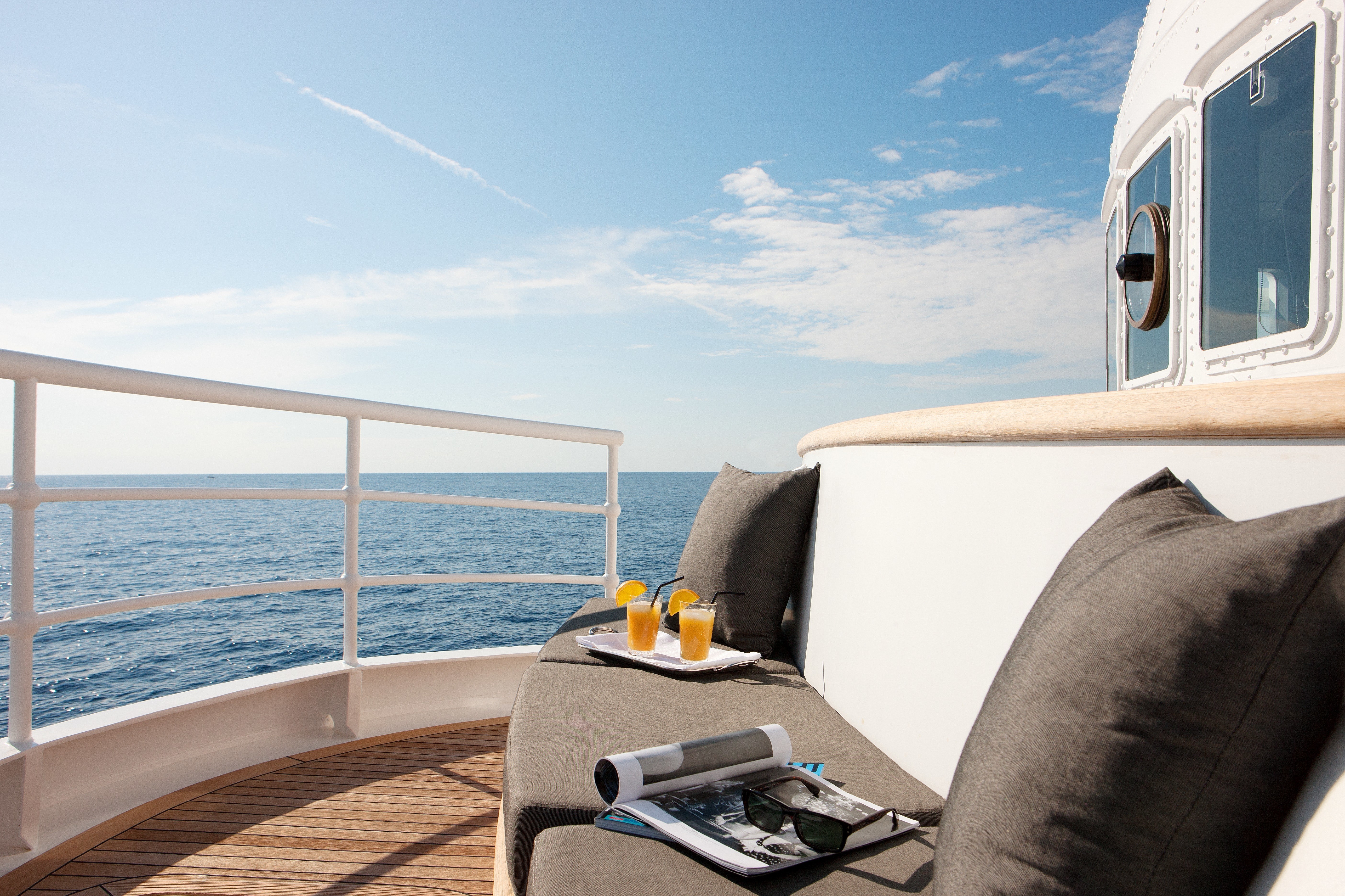 [43m-Yacht-ICE-LADY]-10076-76.jpg