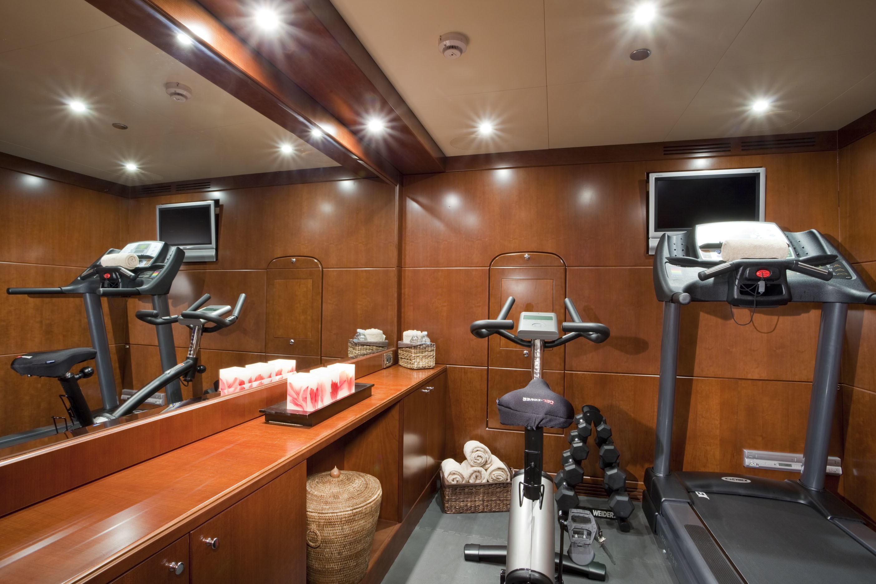 [44m-Yacht-COCO-VIENTE]-1148-212.jpg