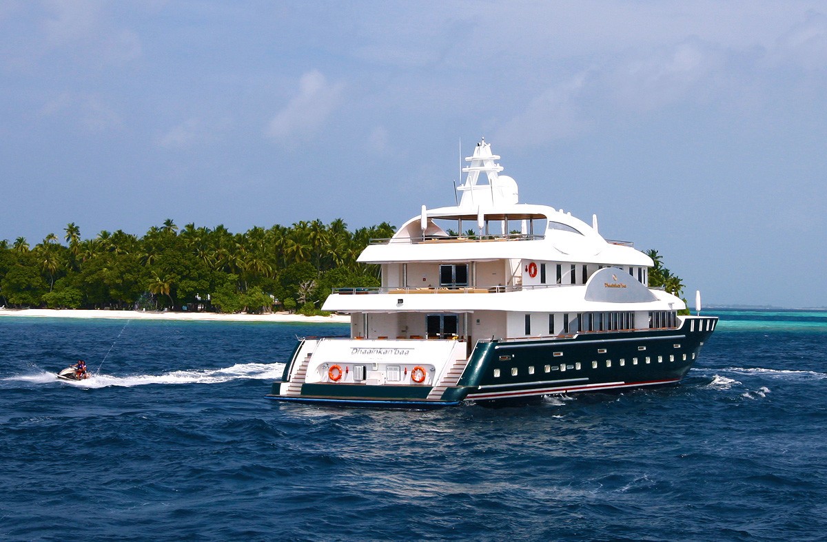 [44m-Yacht-DHAAINKANBAA]-1815-131.jpg