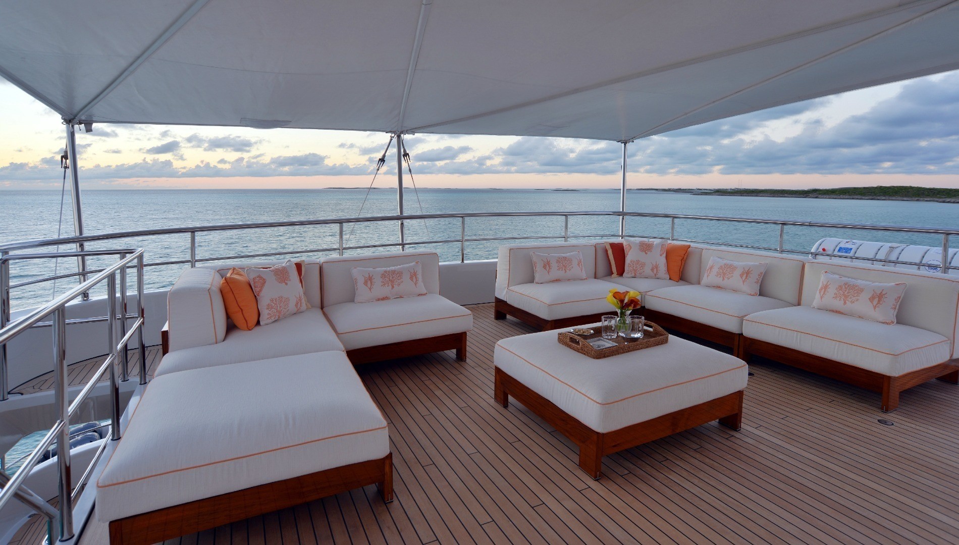 [45m-Yacht-BELLA-VITA]-12399-28.jpg