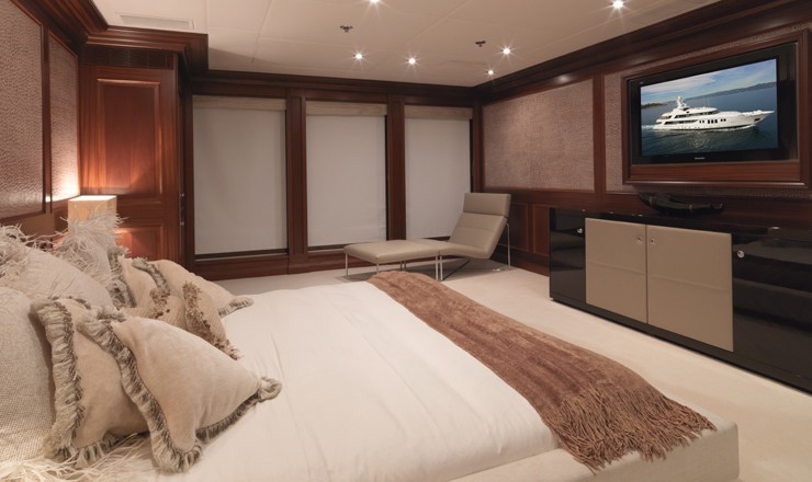[45m-Yacht-MY-LITTLE-VIOLET]-1447-134.jpg