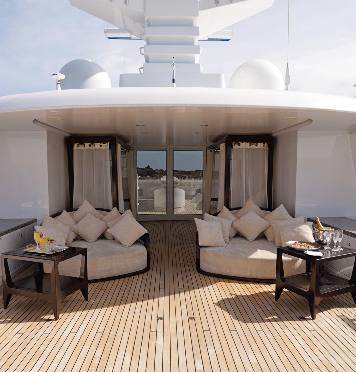 [45m-Yacht-MY-LITTLE-VIOLET]-1447-48.jpg