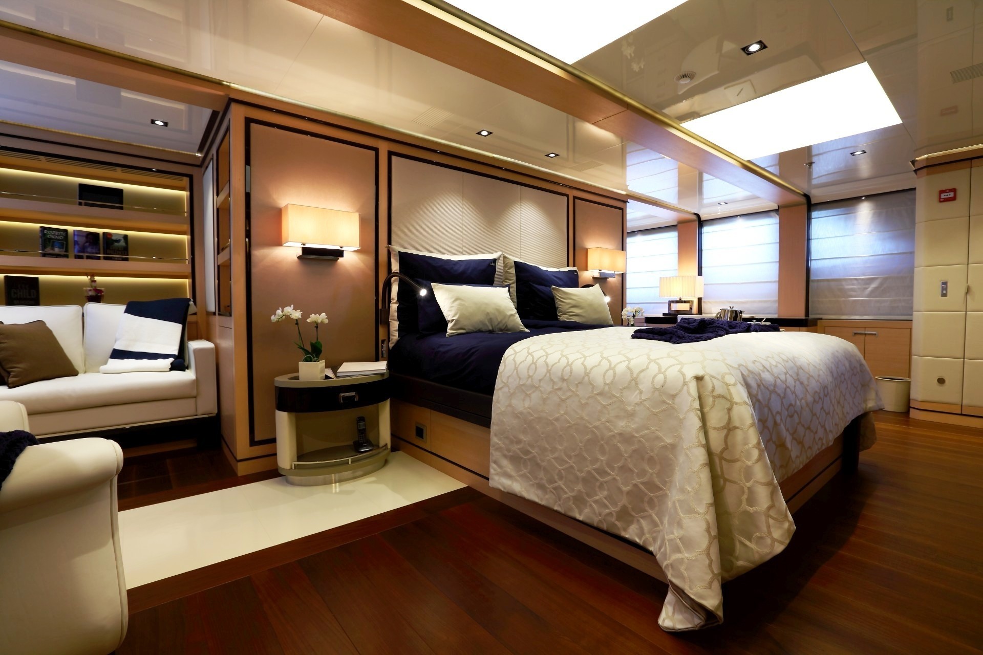 [46m-Yacht-2-LADIES]-12305-147.jpg