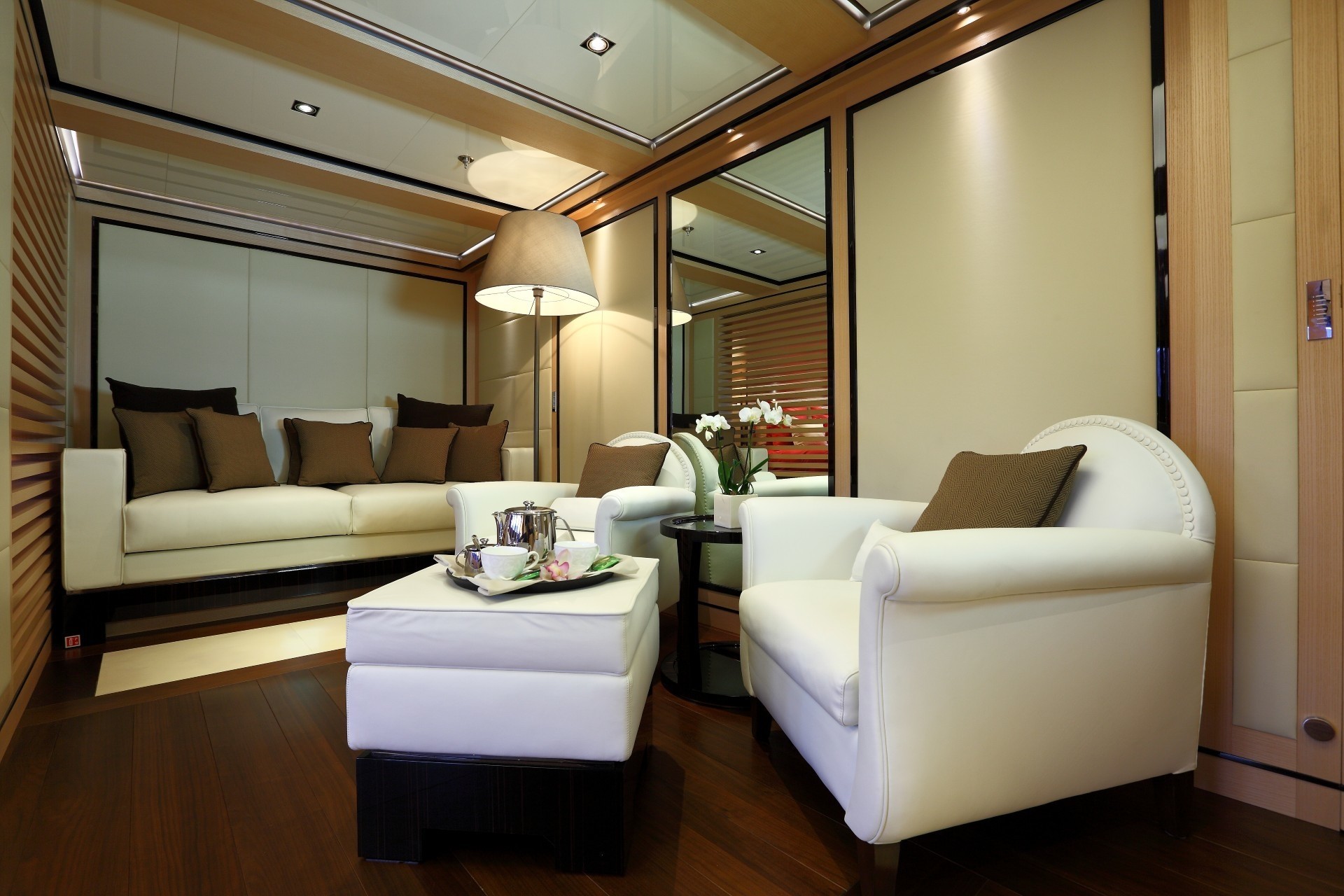 [46m-Yacht-2-LADIES]-12305-199.jpg