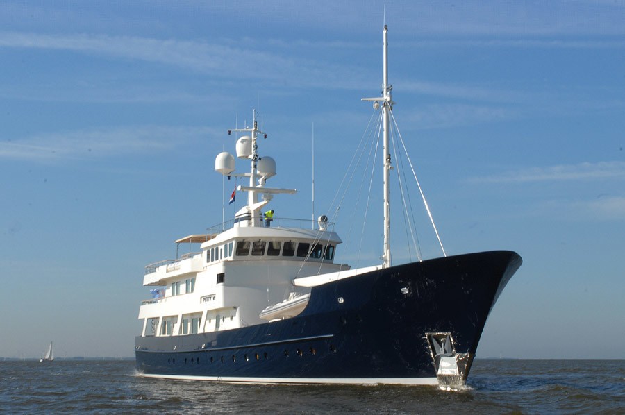 [46m-Yacht-PIONEER]-1360-170.jpg
