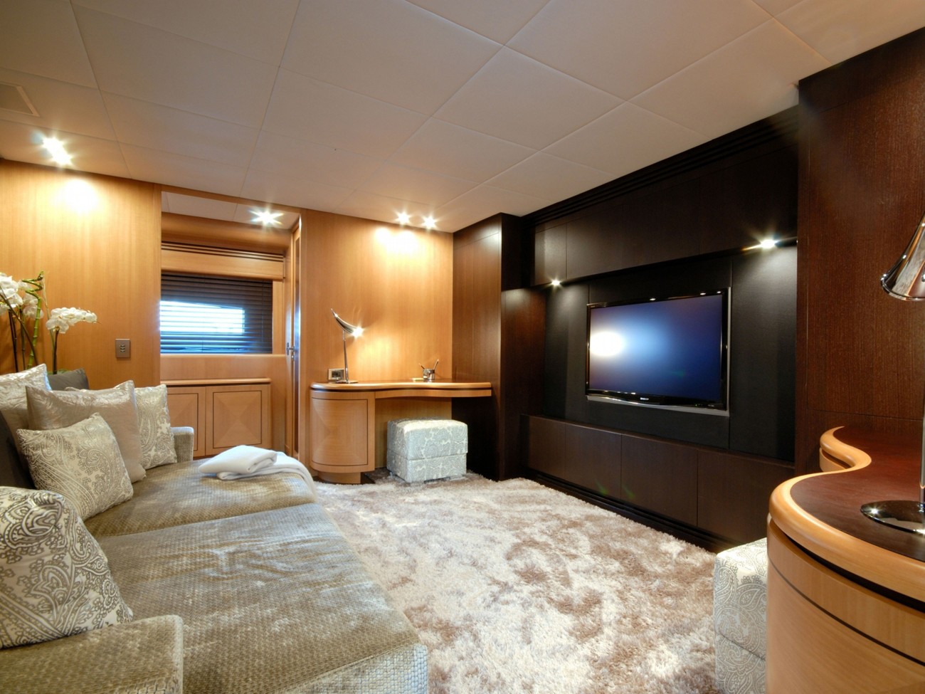 [46m-Yacht-PURE-ONE]-1745-150.jpg