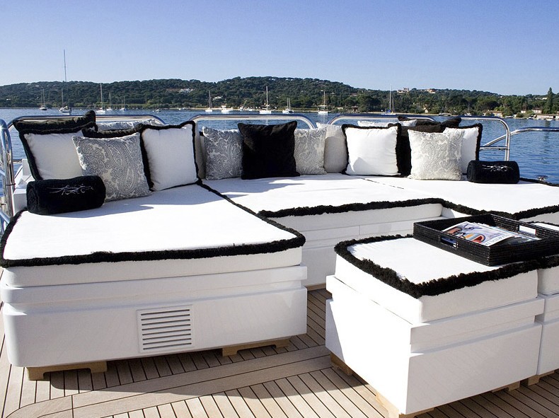 [46m-Yacht-PURE-ONE]-1745-75.jpg