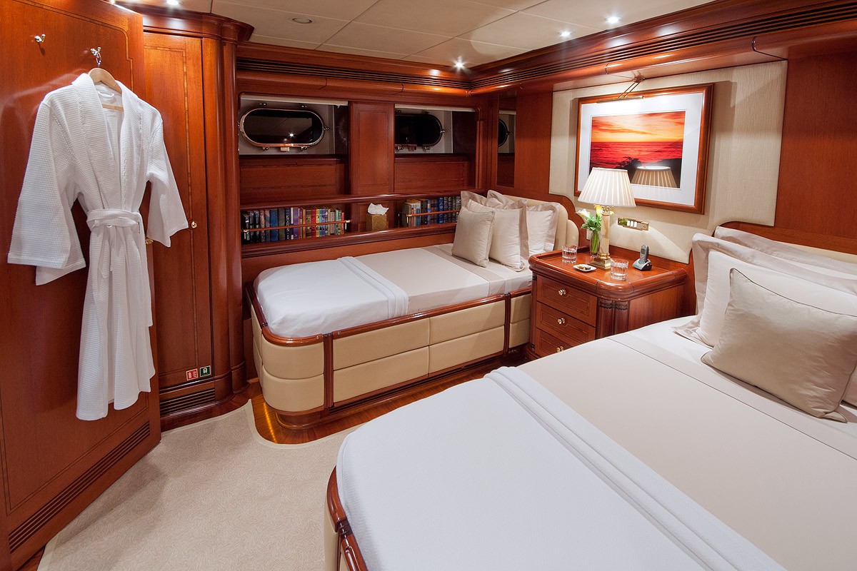 [47m-Yacht-HYPERION]-1095-23.jpg