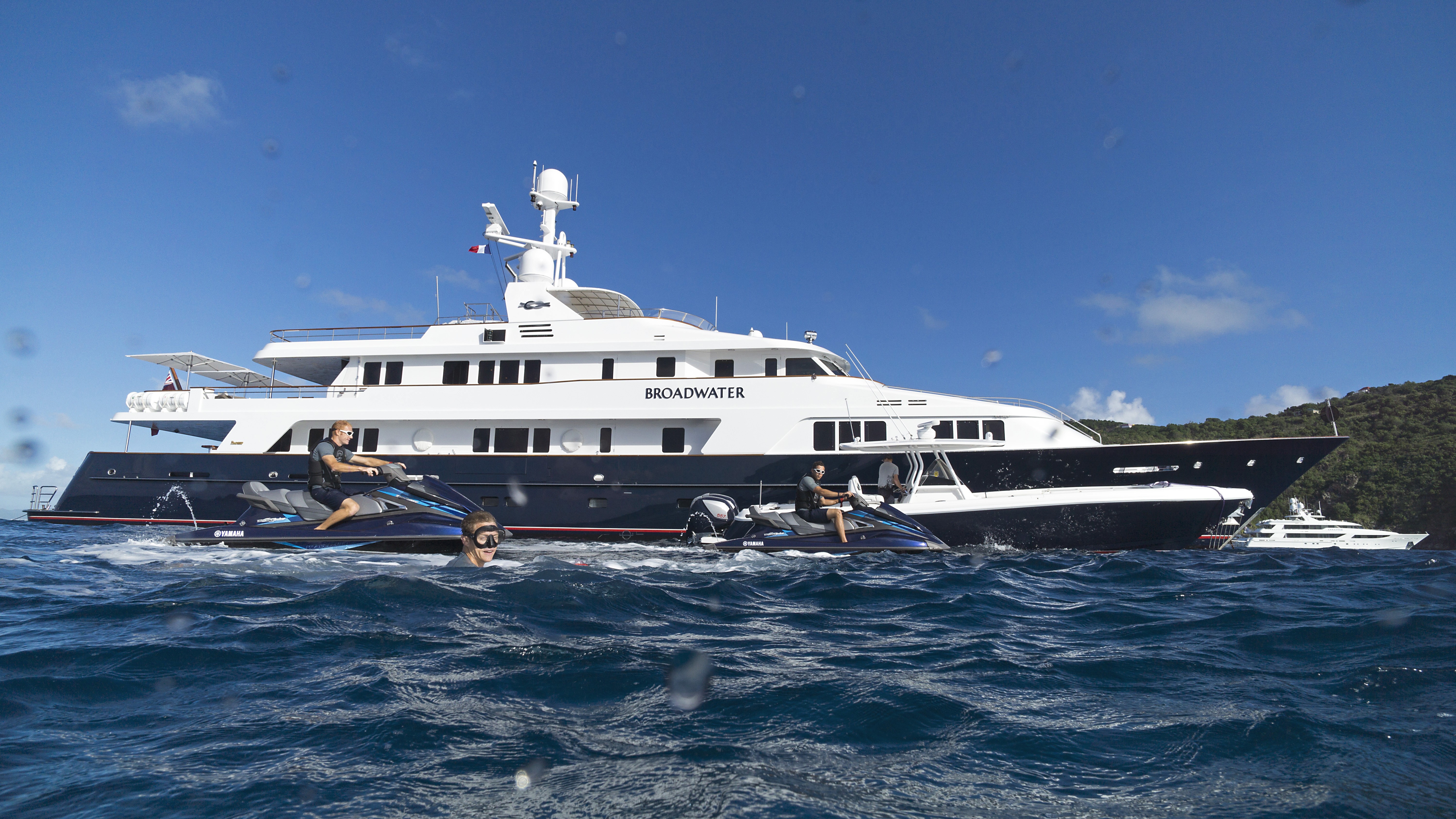 [49m-Yacht-BLU-470]-1461-21.jpg