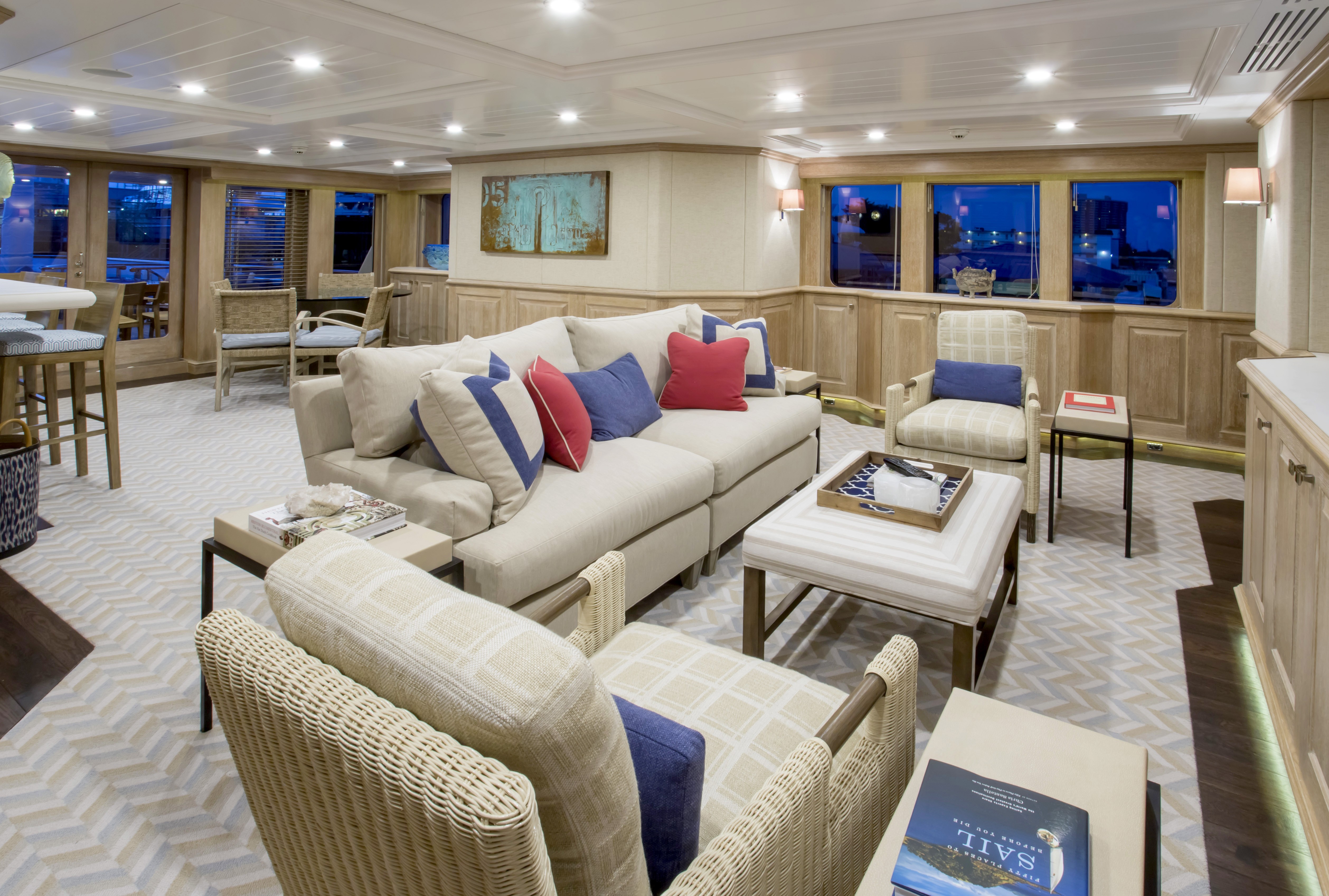 [49m-Yacht-BLU-470]-1461-32.jpg