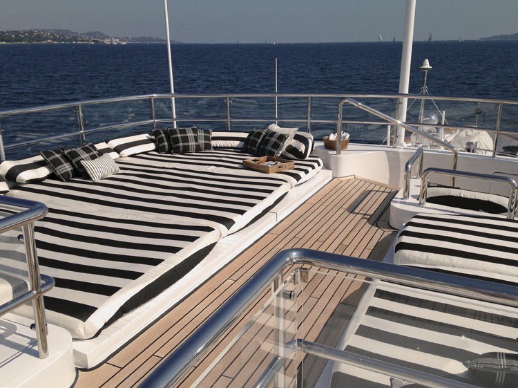 [49m-Yacht-QM-OF-LONDON]-1195-208.jpg