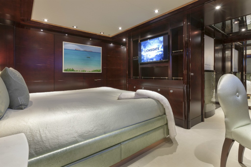 [49m-Yacht-TRENDING]-10486-28.jpg