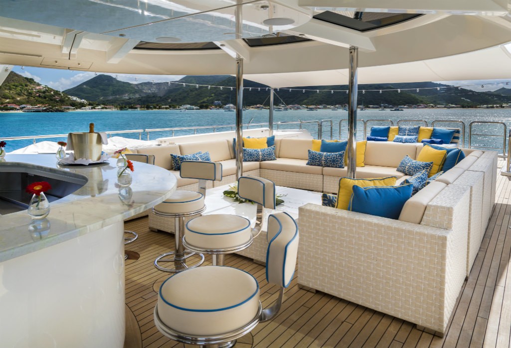 [49m-Yacht-TRENDING]-10486-70.jpg