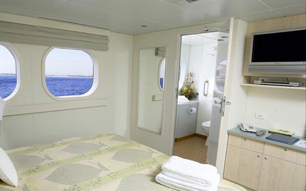 [49m-Yacht-TRUE-NORTH]-1811-173.jpg