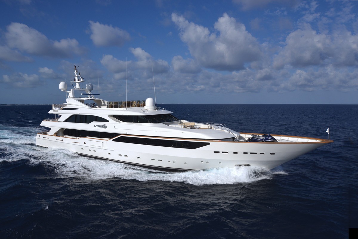 [50m-Yacht-LUMIERE]-1034-11.jpg