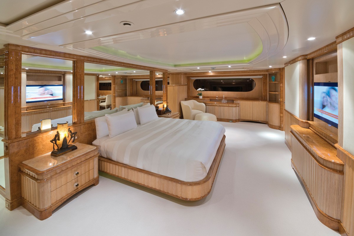 [50m-Yacht-LUMIERE]-1034-146.jpg