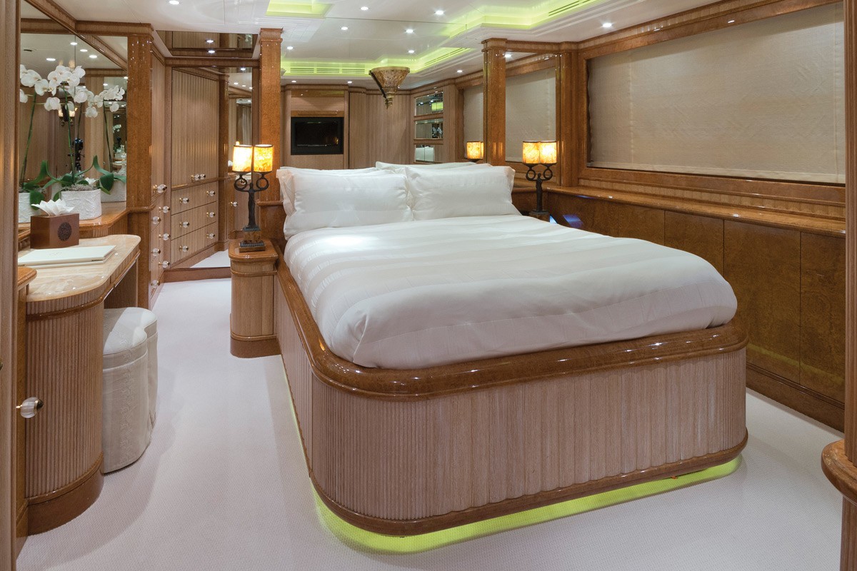 [50m-Yacht-LUMIERE]-1034-152.jpg