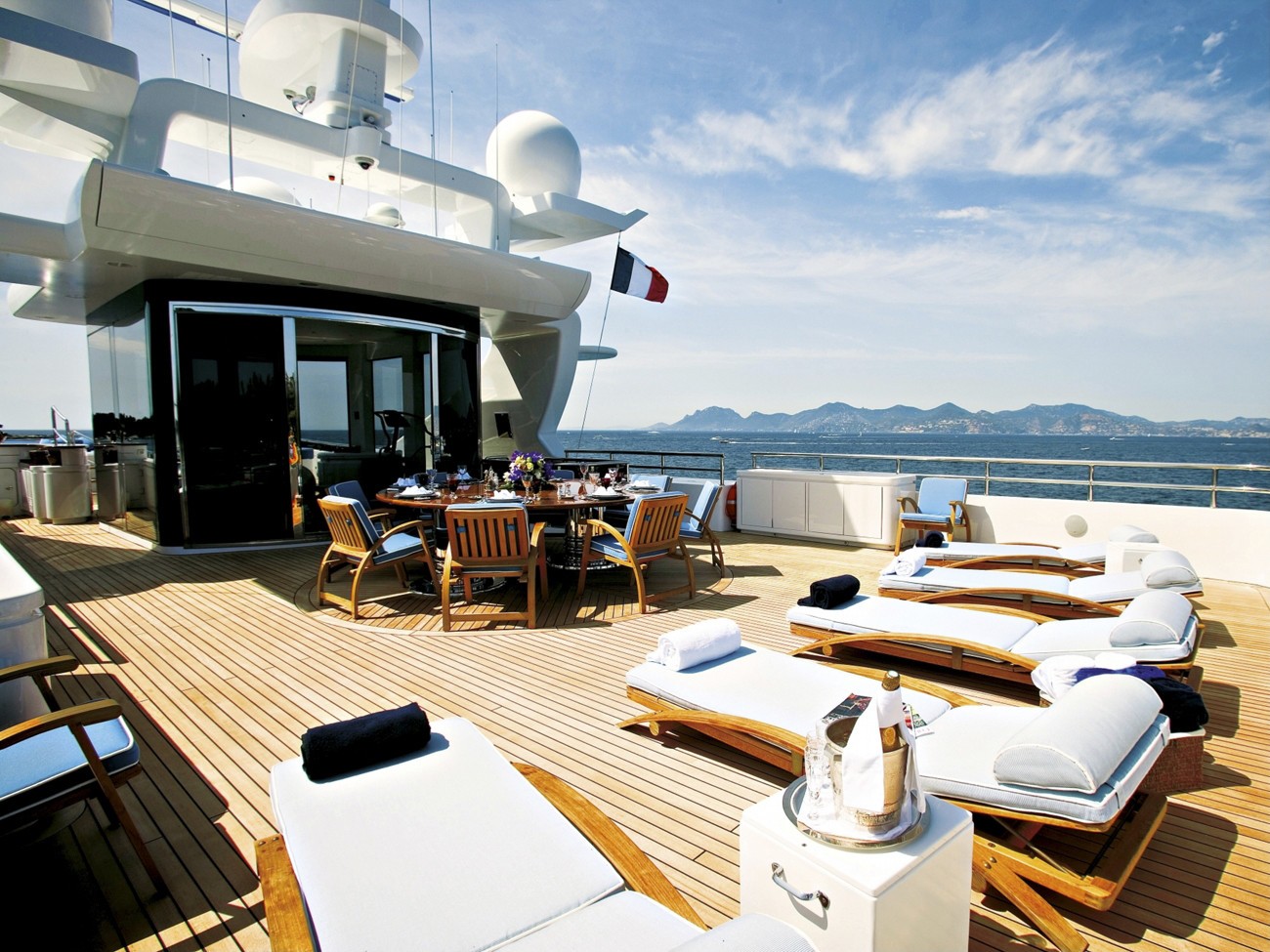 [51m-Yacht-ELENI]-1064-81.jpg