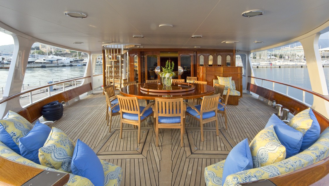 [51m-Yacht-LEGEND]-1350-140.jpg