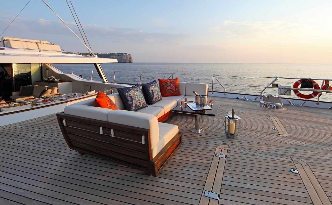 [51m-Yacht-PRANA]-1409-167.jpg