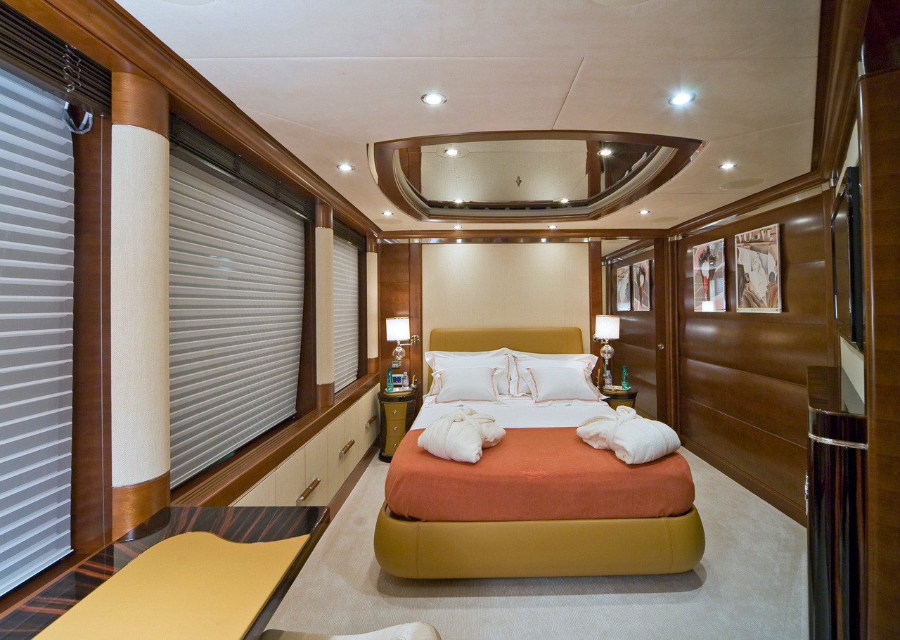 [52m-Yacht-LATITUDE]-11626-142.jpg