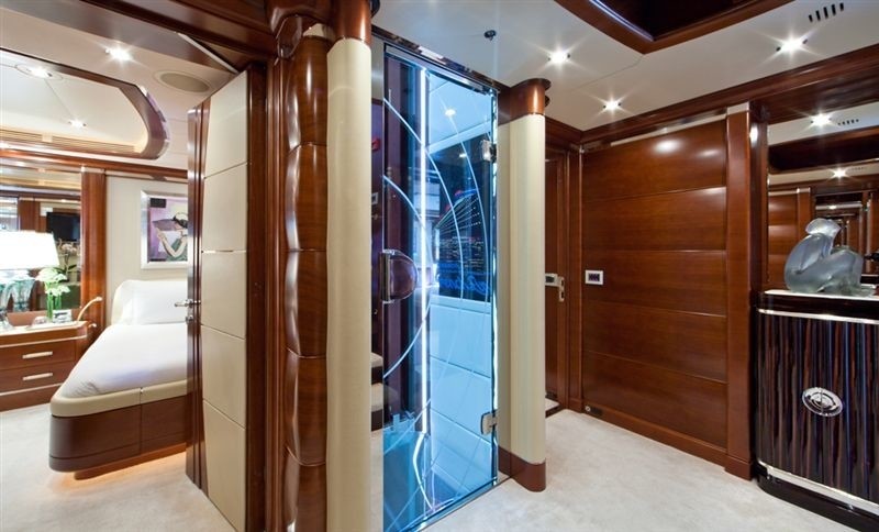 [52m-Yacht-LATITUDE]-11626-53.jpg