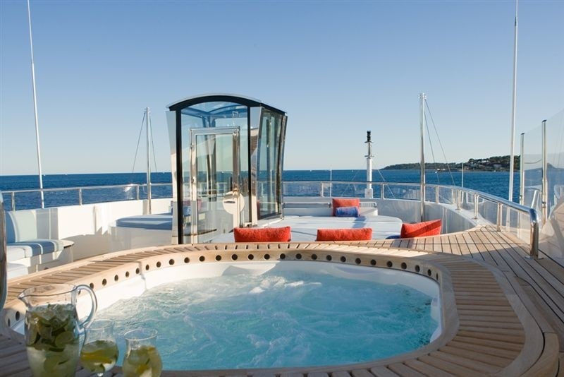 [52m-Yacht-LATITUDE]-11626-62.jpg