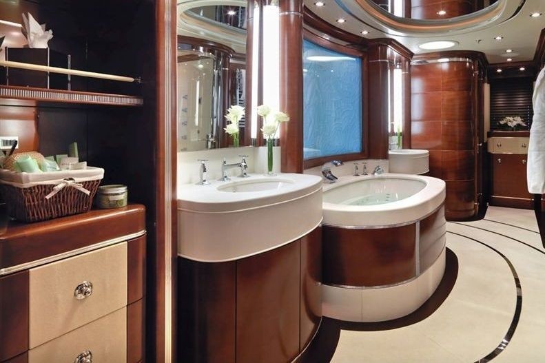 [52m-Yacht-LATITUDE]-11626-94.jpg